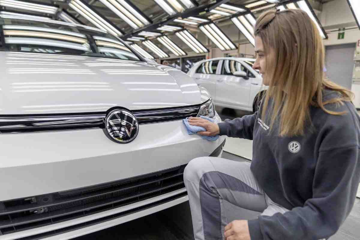 Volkswagen пропонує ввести єдині стандарти для самохідних автомобілів, щоб захиститися від судових позовів "