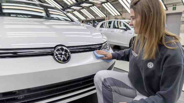 Volkswagen пропонує ввести єдині стандарти для самохідних автомобілів, щоб захиститися від судових позовів 
