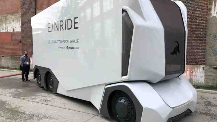  Безпілотний електровантажівник Einride T-Pod: концепт фури майбутнього