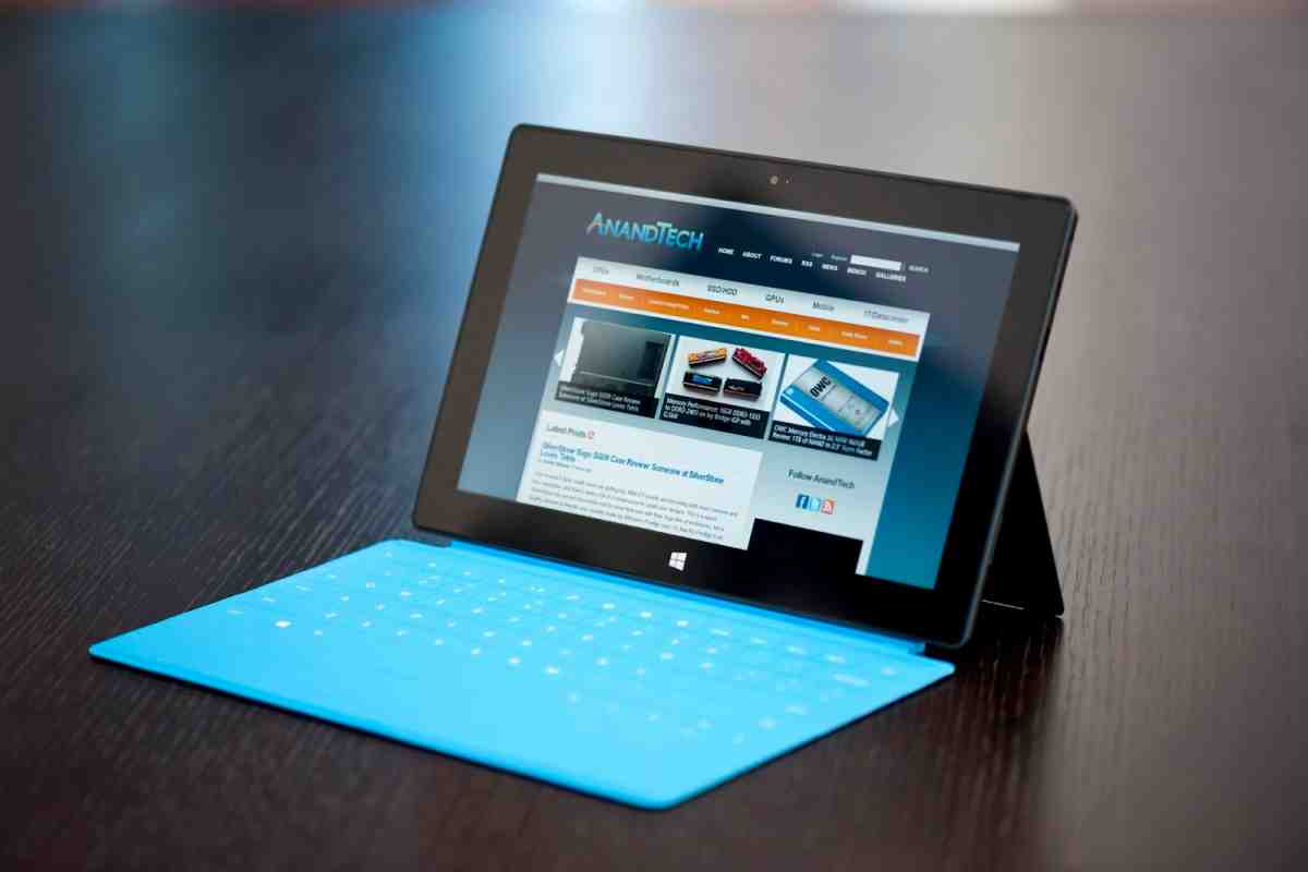 Проект Remix: Android-планшет у стилі Microsoft Surface Pro