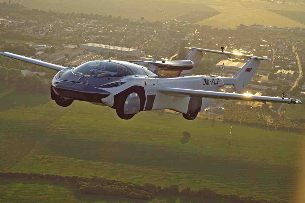 AeroMobil почне випуск літаючих автомобілів у 2017 році
