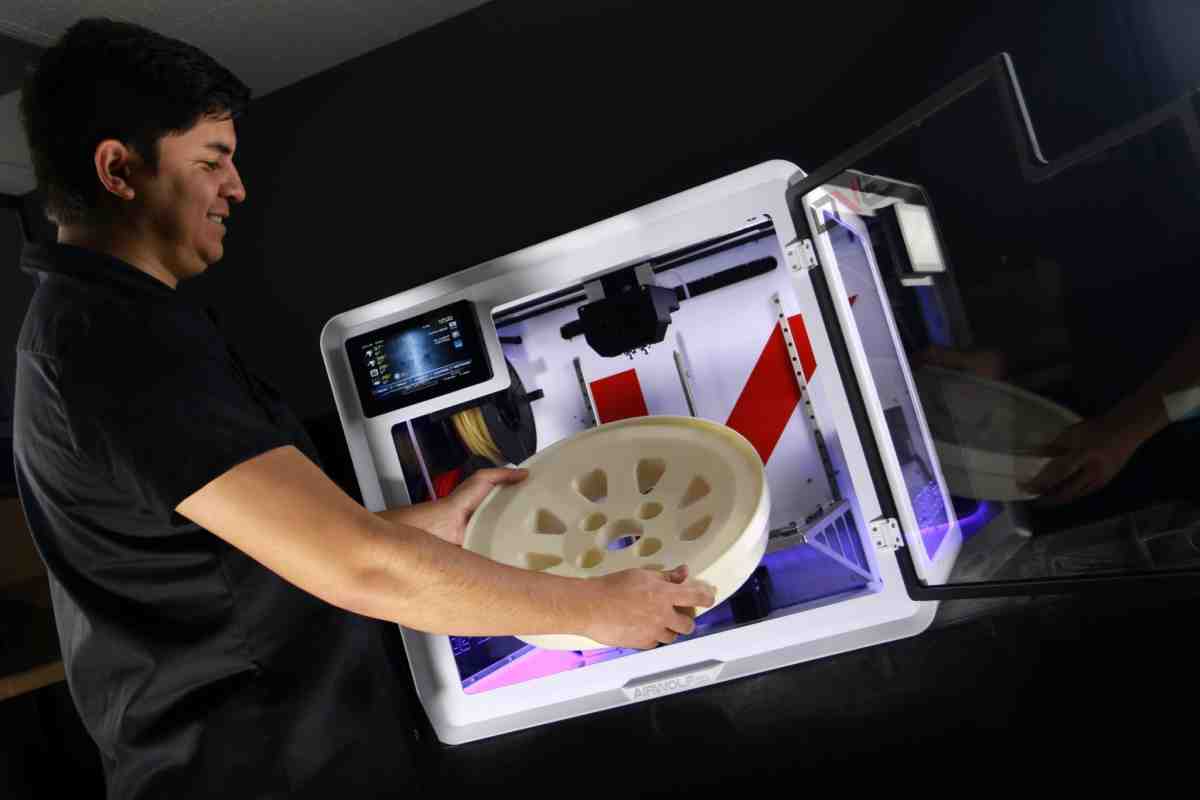 QwikFab представила один з найбільш швидкісних 3D-принтерів для бізнесу