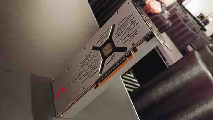 У лінійку нових прискорювачів AMD FirePro увійшла перша модель на чіпі Tonga