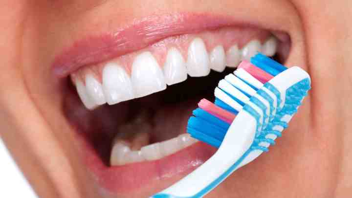 Безпечні способи відбілювання зубів
