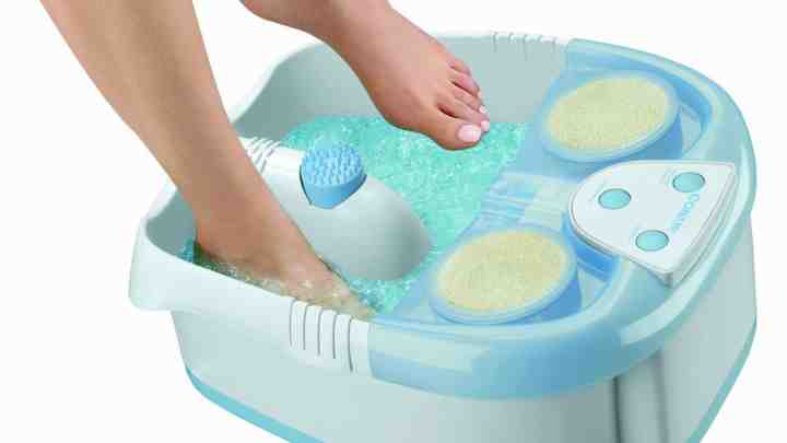 Гідромасажна ванночка для ніг: користь і особливості