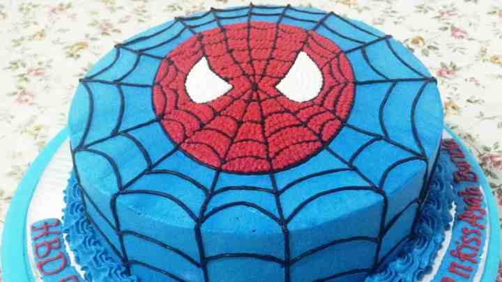 Торт Людина-павук - 7 рецептів, як зробити красивий і смачний дитячий торт своїми руками
